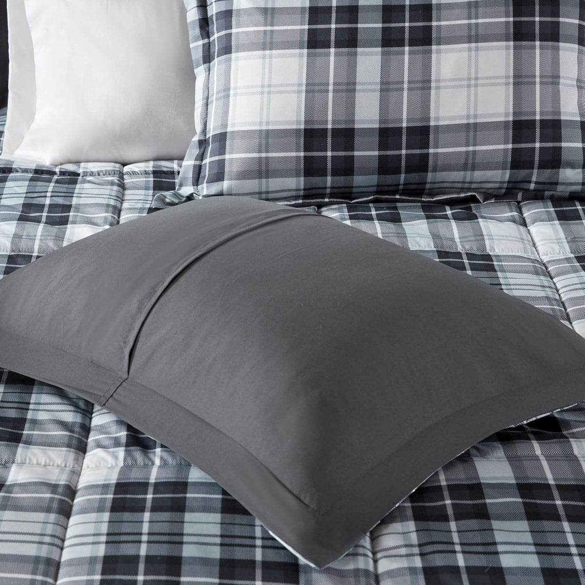 Parkston Plaid Full Queen Comforter Set, 3 Piece Black/White